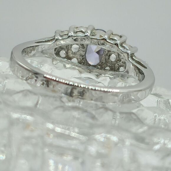 Silver amethyst diamond ring - Picture 7 of 10
